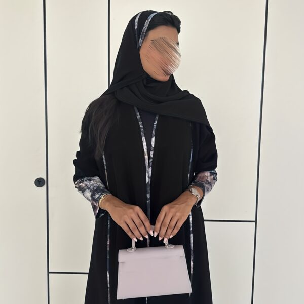 عباية ورود